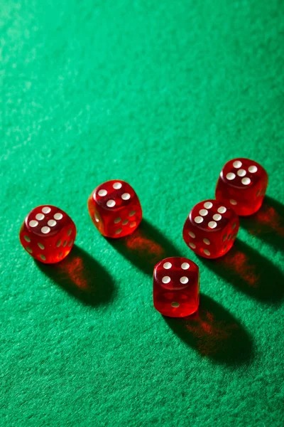 American Roulette wheel and betting layout at siokambing2 live-dealer table